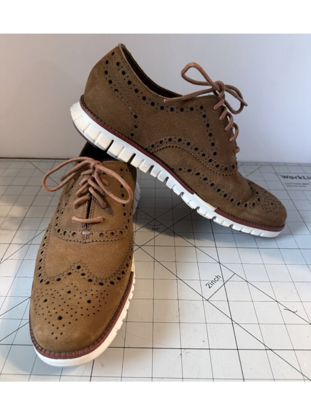 Cole Haan ZeroGrand Wingtip Oxford Tan Suede Mens Size 9M C29771 - Picture 2 of 7